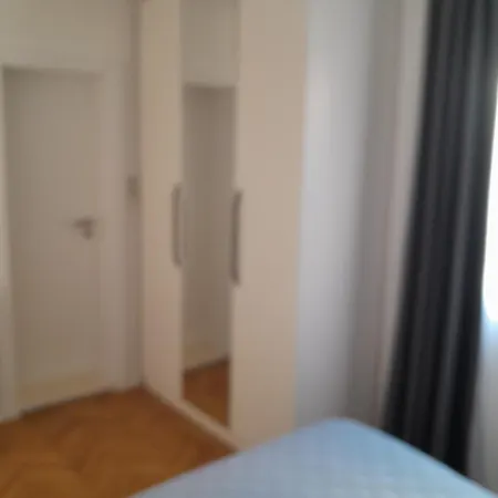 Lanterna Apartment